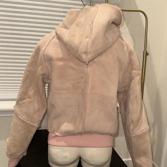 Women’s Ugg Jacket - Picture 3 of 7